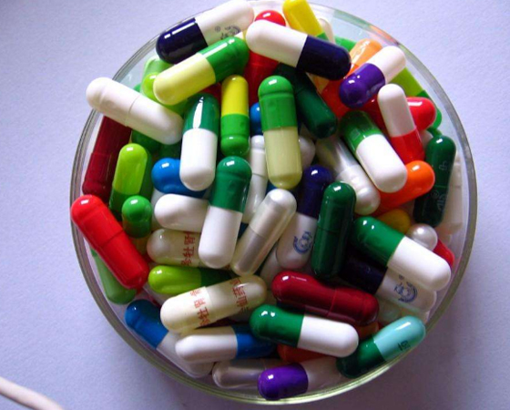 藥品行業(yè)膠囊在使用紫外激光打標機進行標記